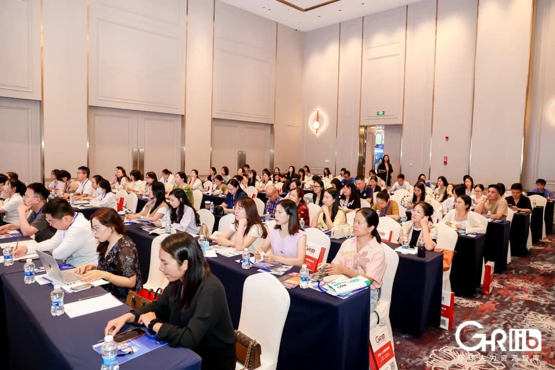 HiredChina Makes Appearance at Global HR Services Expo Shenzhen, CEO Ye Qiting Shares Solutions for International Talent Recruitment in Overseas Expansion